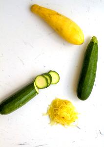 1/2 Cup Slices Scallop Summer Squash (with Salt, Drained, Cooked, Boiled)