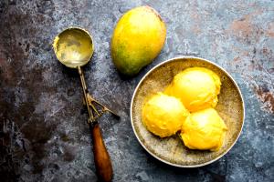 1/2 Cup Sorbet, Mango, Fat Free