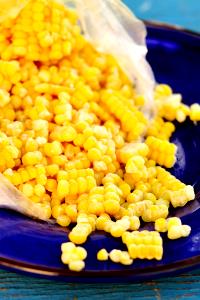 1/2 Cup White Sweet Corn (Kernels Cut Off Cob, Frozen)