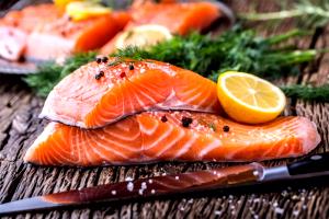 1/2 Fillet Farmed Atlantic Salmon (Cooked, Dry Heat)