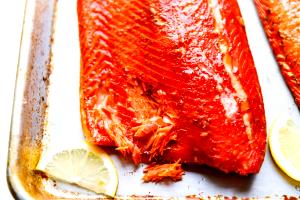 1/2 Fillet Sockeye Salmon (Cooked, Dry Heat)