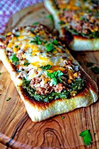 1/2 flatbread (113 g) Italian Sausage & Caramelized Onion Flatbread