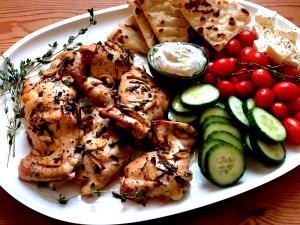 1/2 meal (397 g) Greek Herb Chicken