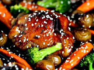 1/2 meal kit Honey Garlic Chicken with Broccoli & Carrots