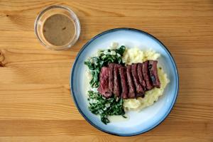 1/2 meal kit Steak Au Poivre with Roasted Onion Mashed Potatoes