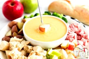 1/2 order Cheddar Cheese Fondue