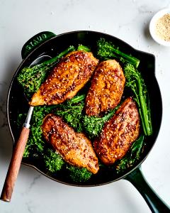 1/2 package (298 g) Sweet Sesame Ginger Chicken Skillet