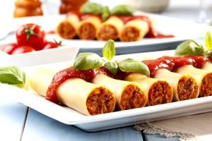 1/2 package (369 g) Five Cheese Cannelloni with Tomato Basil Sauce