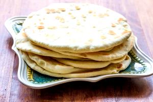 1/2 pita (46 g) Pocketless Pita Greek Style