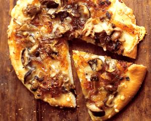 1/2 pizza (50 g) Wild Mushroom & Black Truffle Flatbread Pizza