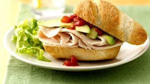 1/2 sandwich (107 g) Southwest Turkey Sandwich