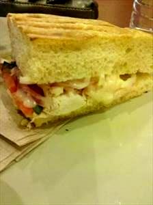 1/2 sandwich (184 g) Frontega Chicken Panini (Half)