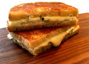 1/2 sandwich (5 oz) Fontina Grilled Cheese (Half)