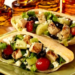 1/2 Sandwich Greek Chicken Pita