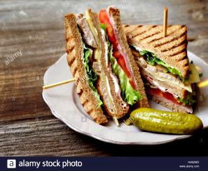 1/2 sandwich The Royal Club