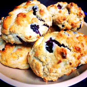 1/2 Scone Berry Cream Cheese Scone