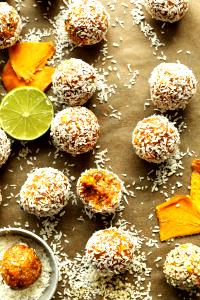 1/3 cup (28 g) Mango Almond Bites