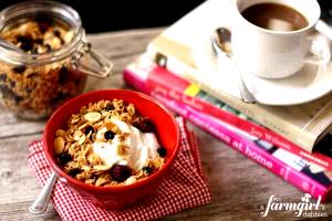 1/3 cup (30 g) Cherry Berry Granola