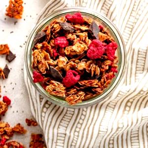 1/3 cup (30 g) Simply Granola with Raspberries