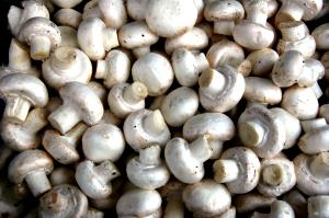 1/3 cup (3.5 oz) White Button Mushrooms