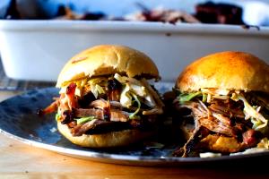 1/3 cup (80 g) Pulled Pork