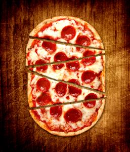 1/3 pizza (144 g) Pepperoni Flatbread Pizza