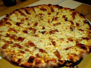 1/3 pizza (150 g) Chicken Carbonara Thin Crust Pizza