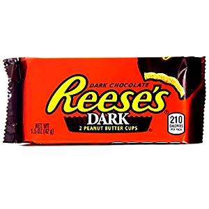 1/4 cup (1.5 oz) Dark Chocolate Peanut M&M
