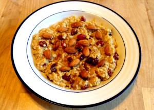 1/4 cup (27 g) Oatmeal Trail Mix