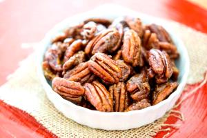 1/4 cup (28 g) Glazed Pecans