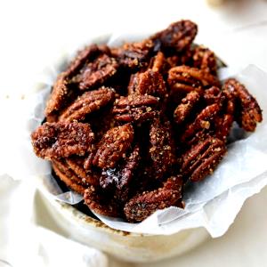1/4 cup (28 g) Honey Vanilla Bourbon Pecans