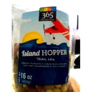1/4 cup (28 g) Island Hopper Trail Mix