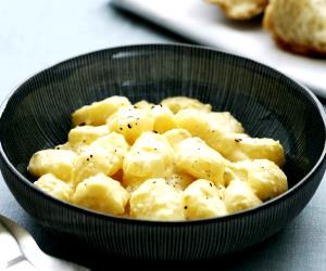 1/4 cup (28 g) Quattro Formaggio