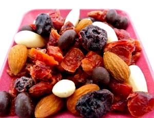 1/4 cup (30 g) Almond Berry Medley