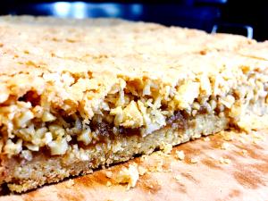 1/4 cup (30 g) Cashew Crumble