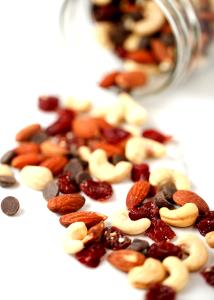 1/4 cup (30 g) Chocolate Cherry Trail Mix