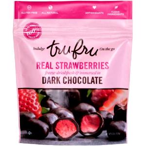 1/4 cup (30 g) Dark Chocolate Covered Freeze-Dried Strawberries