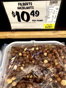 1/4 cup (30 g) Large Hazelnuts