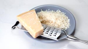 1/4 cup (30 g) Shredded Parmesan Cheese