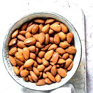 1/4 cup (36 g) Roasted Almond Halves