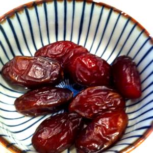 1/4 Cup Dates, Chopped