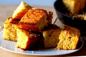 1/4 cup dry (36 g) Cornbread & Muffin Mix