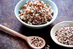 1/4 Cup Quinoa, Red, Dry