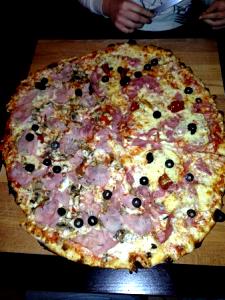 1/4 pizza (90 g) Spinaci Fresca Pizza