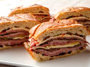 1/4 sandwich (8 oz) Muffuletta Sandwich