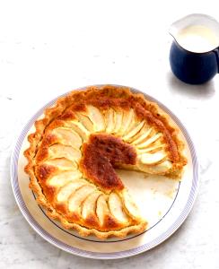 1/4 tart (99 g) Apple Frangipane Tart