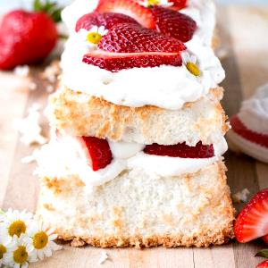 1/5 cake (57 g) Strawberry Angel Food Loaf