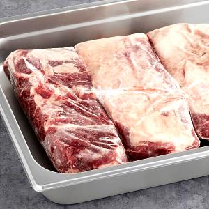 1/5 package (136 g) Boneless Beef Short Ribs with Juices