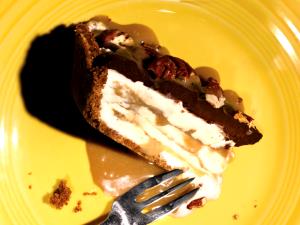 1/8 pie (129 g) Turtle Ice Cream Pie