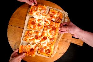 1/8 pizza (145 g) Extra Large Five Cheese Pizza